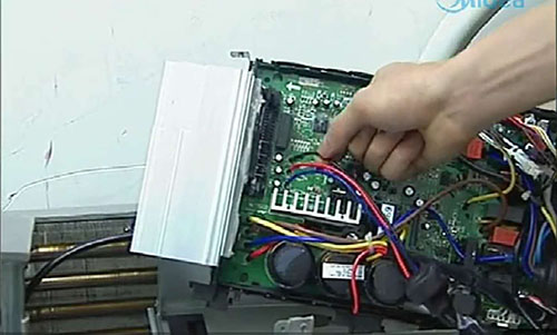 哈尔滨美的空调电话是多少